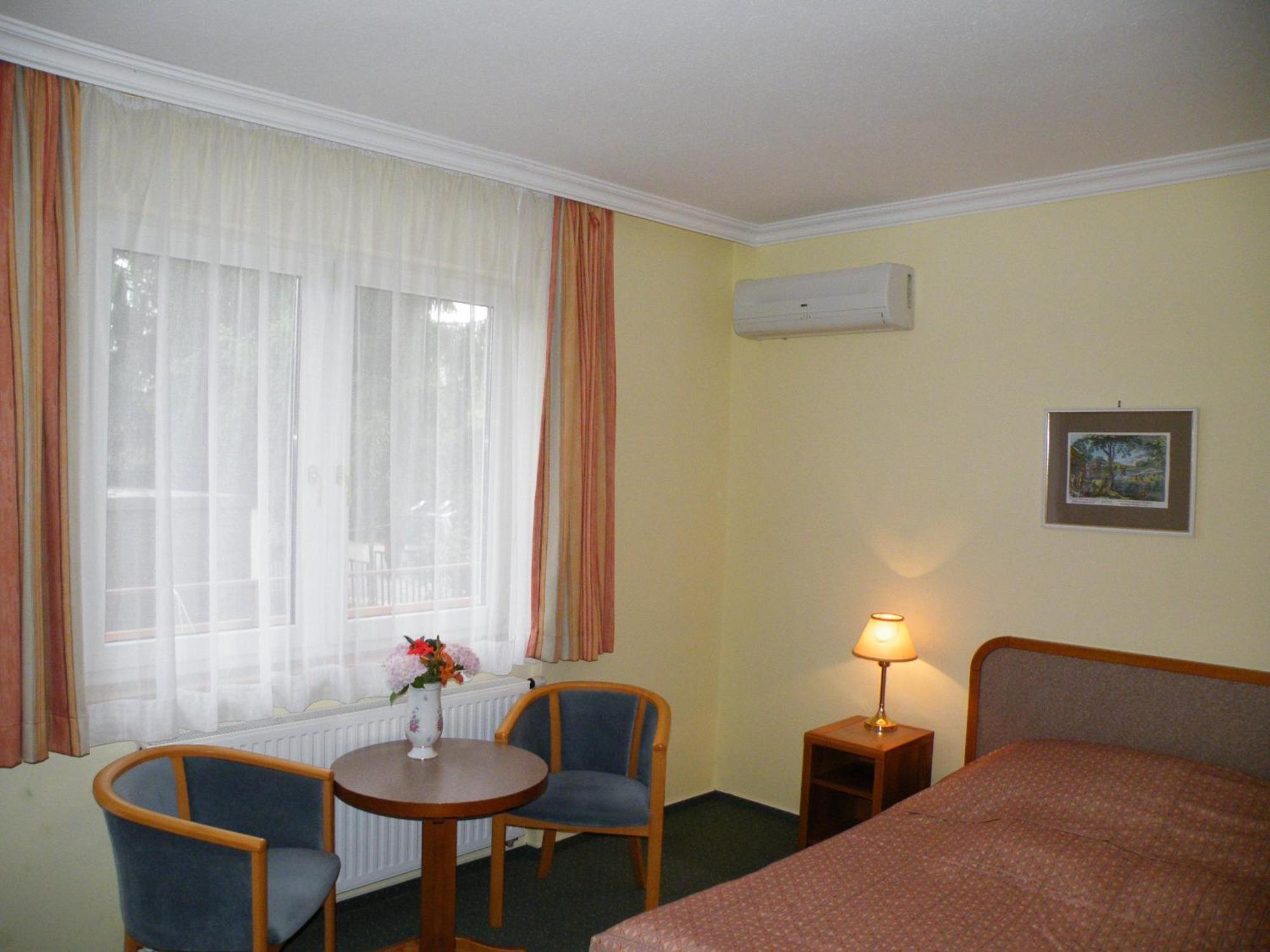 Apartment Pension Rideg Heviz Ngoại thất bức ảnh